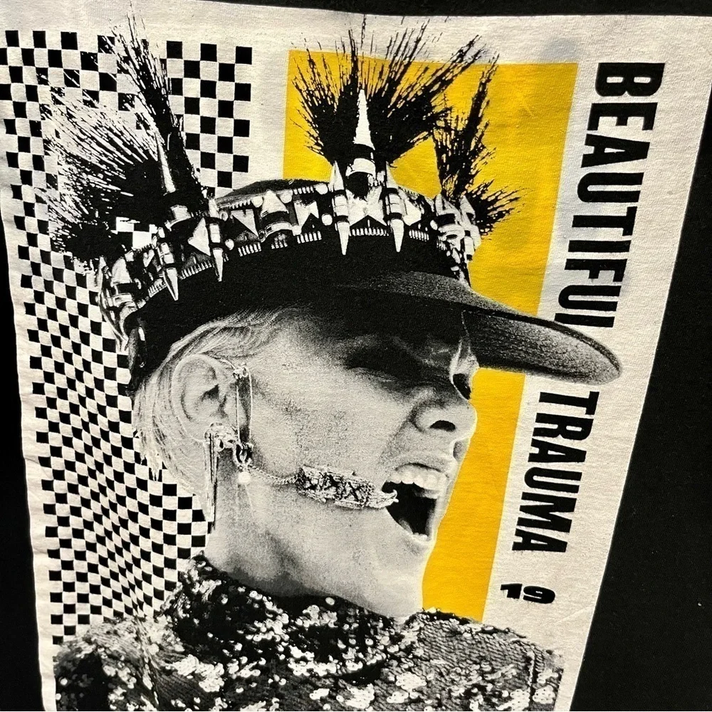 P!nk Small t shirt tee pink beautiful trauma tour 2019 graphic concert Cotton - Picture 4 of 4